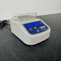 USA Scientific Mini Dry Bath image 0